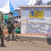 Lực lượng an ninh gác tại hiện trường vụ tấn công ở thành phố Kasindi, tỉnh Bắc Kivu, Cộng hòa Dân chủ Congo ngày 15/1/2023. (Ảnh: THX/TTXVN)