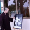 Không gian văn hóa Hồ Chí Minh tại Long Hoa Cổ Tự, quận 7, Thành phố Hồ Chí Minh trưng bày nhiều hình ảnh về cuộc đời, sự nghiệp của Bác Hồ. (Ảnh: Xuân Khu/TTXVN)