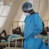 Bệnh nhân mắc tả được điều trị tại Beira, Mozambique hồi tháng 4/2023. (Ảnh: AFP/TTXVN)