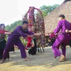 Diễn trò kéo co tại lễ Pồôn Pôông của dân tộc Mường tỉnh Thanh Hóa. (Ảnh: Tuấn Đức/TTXVN)