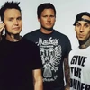 Ban nhạc rock Blink-182 vừa tái hợp đã đoạt quán quân Billboard 200