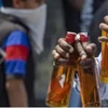 Indonesia: Ngộ độc rượu làm 12 người tử vong và 4 người nguy kịch