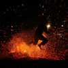 [Photo] Lai Châu: “Nghi lễ nhảy lửa” của người dân tộc Pa Thẻn