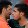 Roland Garros: Alcaraz và Djokovic tiến gần trận 'đại chiến trong mơ'