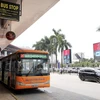 Tuyến buýt chất lượng cao số 86 từ trung tâm thành phố Hà Nội lên Sân bay Nội Bài đang ngày càng thu hút hành khách. (Ảnh: Việt Hùng/Vietnam+)