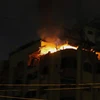 Khói lửa bốc lên sau vụ không kích của Israel xuống thành phố Gaza ngày 9/5/2023. (Ảnh: THX/TTXVN)
