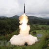Hình ảnh Triều Tiên phóng thử tên lửa đạn đạo liên lục địa sử dụng nhiên liệu rắn Hwasong-18 hôm 12/7/2023. (Ảnh: Yonhap/TTXVN) 
