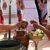 Rượu ghè, gà cúng Yàng và thần linh tại lễ Mở cửa kho lúa của người Rơ Măm. (Ảnh: Cao Nguyên/TTXVN) 