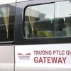 Xe đưa đón học sinh của trường Gateway (Ảnh: Minh Sơn/Vietnam+)