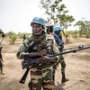 Binh sỹ thuộc Phái bộ Gìn giữ Hòa bình của Liên hợp quốc tại Mali (MINUSMA) tuần tra tại Dogon, Mali. (Ảnh: AFP/TTXVN)