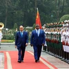 Chủ tịch nước Nguyễn Xuân Phúc chủ trì Lễ đón Tổng thống Sierra Leone