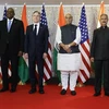 Bộ trưởng Quốc phòng Mỹ Lloyd Austin, Ngoại trưởng Antony Blinken và Bộ trưởng Quốc phòng Ấn Độ Rajnath Singh cùng Ngoại trưởng Subrahmanyam Jaishankar trong cuộc đối thoại 2+2 ở New Delhi ngày 10/11/2023. (Ảnh: AFP/TTXVN)