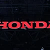 Honda sẽ cải thiện sự tiện lợi cho khách hàng bằng việc bán hàng trực tuyến, theo đó khách hàng mua xe máy không cần gặp trực tiếp người bán. (Nguồn: Getty Images)