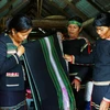 [Photo] Giữ gìn nghề truyền thống dệt thổ cẩm Tây Nguyên