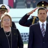 Tổng thống Mexico Enrique Peña Nieto tiếp đón người đồng cấp Chile Michelle Bachelet. (Ảnh: info7.mx)