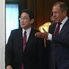 Ngoại trưởng Nga Sergei Lavrov và người đồng cấp Nhật Bản Fumio Kishida tại cuộc hội đàm. (Nguồn: Sputniknews)