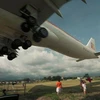 Chiếc Airbus A340 đã bay thấp một cách bất thường. (Ảnh: Facebook/MROC-SJO Aeropuerto Internacional Juan Santamaría)