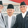 Thủ tướng mới của Nepal Sharma Oli (Phải). (Ảnh: AP)