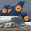  Máy bay của Hãng hàng không Lufthansa tại sân bay ở Munich. (Ảnh: AFP/TTXVN)