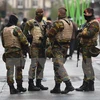 Binh sỹ Bỉ tuần tra trên các đường phố ở Brussels ngày 24/11. (Nguồn: AFP/TTXVN)