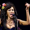 Amy Winehouse là nữ nghệ sỹ Anh quốc đầu tiên trong lịch sử giành 5 giải Grammy. (Ảnh: Reuters)