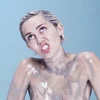 Miley Cyrus lại khỏa thân trên bìa tạp chí, thú nhận song tính