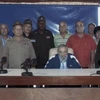 Lãnh tụ Fidel Castro gặp mặt với các sỹ quan quân đội và quân nhân tiêu biểu của Cuba. (Nguồn: AFP)