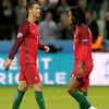 Sanches (phải) đã chính thức vượt qua kỷ lục của Ronaldo. (Nguồn: AP)