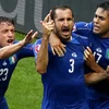 Giorgio Chiellini đã gào thét sung sướng sau khi ghi bàn vào lưới Italy. (Nguồn: AP)