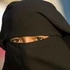 Một phụ nữ theo phiến quân IS. (Nguồn: deccanchronicle)