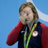 Katie Ledecky bật khóc trên bục nhận huy chương. (Nguồn: Getty Images)