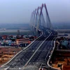 Cầu Nhật Tân trong ngày khánh thành. (Ảnh: Huy Hùng/TTXVN)