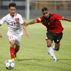 U19 Việt Nam (áo trắng) vượt qua U19 Timor Lester. (Ảnh: Quốc Khánh/TTXVN)