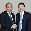 Thủ tướng Nguyễn Xuân Phúc gặp Chủ tịch Tập đoàn Alibaba, ông Jack Ma. (Ảnh: Thống Nhất/TTXVN)
