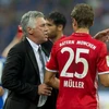 Carlo Ancelotti chỉ đạo Müller thi đấu. (Nguồn: Getty Images)