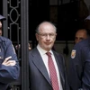 Cựu Tổng giám đốc IMF Rodrigo Rato (giữa) lĩnh án tù. (Nguồn: Reuters)