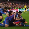 Niềm vui của Barcelona sau bàn thắng quý giá của Sergi Roberto. (Nguồn: Getty Images)