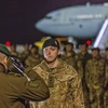 Binh sỹ Anh tới căn cứ không quân Amari (Estonia) ngày 17/3. (Nguồn: EPA/TTXVN)