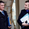 Cựu Thủ tướng Pháp Manuel Valls (trái) ủng hộ ông Macron. (Nguồn: ft.com)