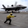 Máy bay chiến đấu của Mỹ xuất kích trong 1 cuộc tập trận. (Nguồn: CNBC.com)