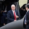 Phó Tổng thống Mỹ Mike Pence đã đến cổng vào khu vực phi quân sự DMZ. (Nguồn: Reuters)