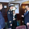 Chủ tịch nước Trần Đại Quang và Phu nhân cùng Đoàn đại biểu cấp cao Việt Nam thăm Chiến hạm Rạng Đông.