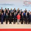 Các nguyên thủ và đại biểu chụp ảnh chung tại Hội nghị thượng đỉnh G20 ở Hamburg ngày 7/7. (Nguồn: EPA/TTXVN)