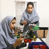 Đội nữ sinh Afghanistan tham gia cuộc thi chế tạo robot. (Nguồn: Reuters)