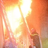 Cháy lớn ở phố Vọng, khiến 2 người thiệt mạng.