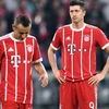 Cầu thủ Bayern thất vọng khi chỉ giành được kết quả hòa ngay trên sân nhà. (Nguồn: EPA)