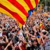 Người dân Catalonia ăn mừng sau khi tuyên bố độc lập được đưa ra. (Nguồn: AFP/Getty Images)