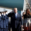 Tổng thống Mỹ Trump tới căn cứ không quân Yokota tại Nhật Bản. (Nguồn: Reuters)