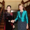 Chủ tịch Quốc hội Nguyễn Thị Kim Ngân gặp Thống đốc bang Tây Australia, Bà Kerry Sanderson. (Ảnh: Trọng Đức/TTXVN)