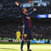 Messi lại giúp Barcelona đánh bại Real Madrid.